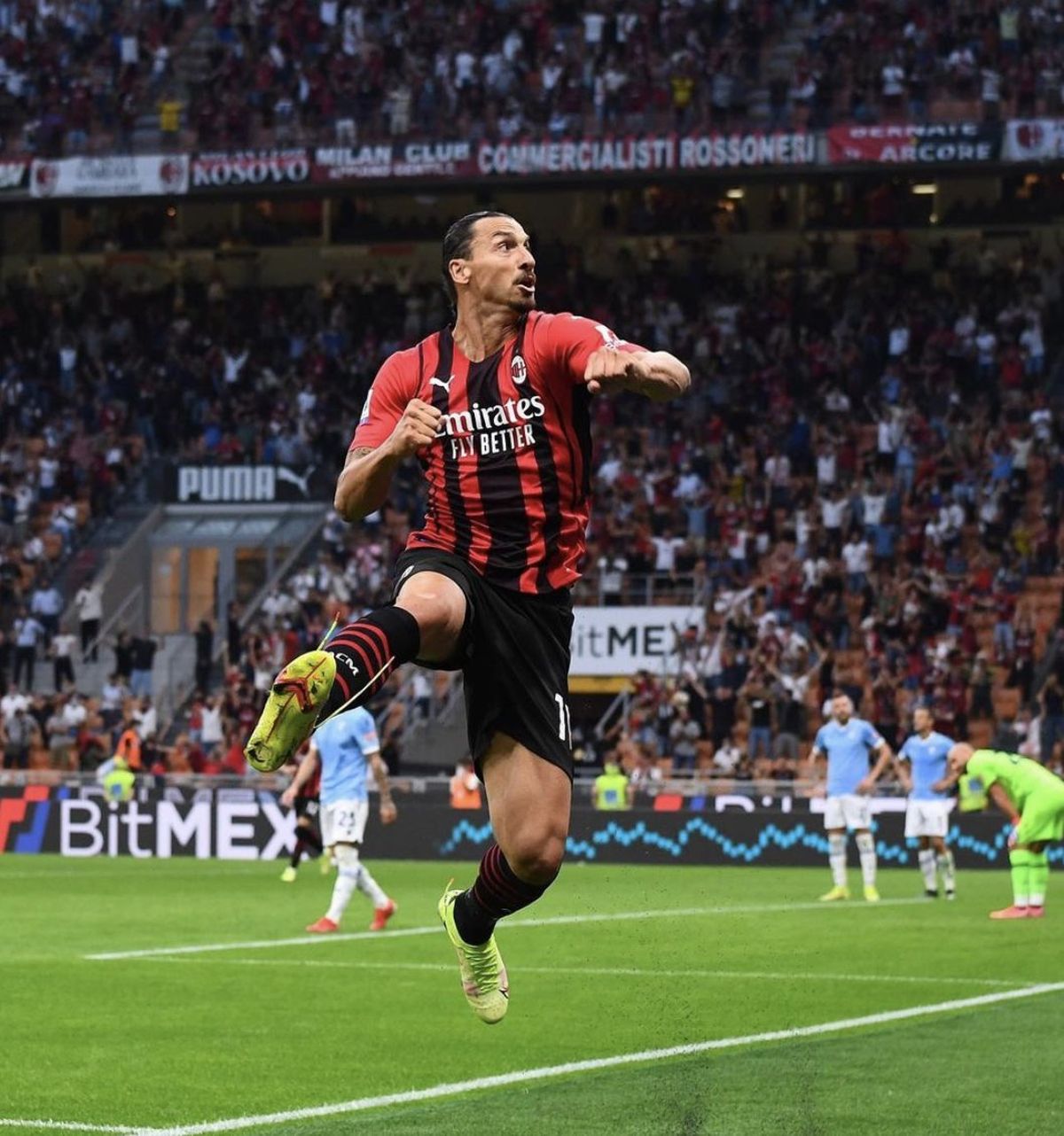 Zlatan Ibrahimovic volvió y llevó al Milan a la punta de la Serie A.