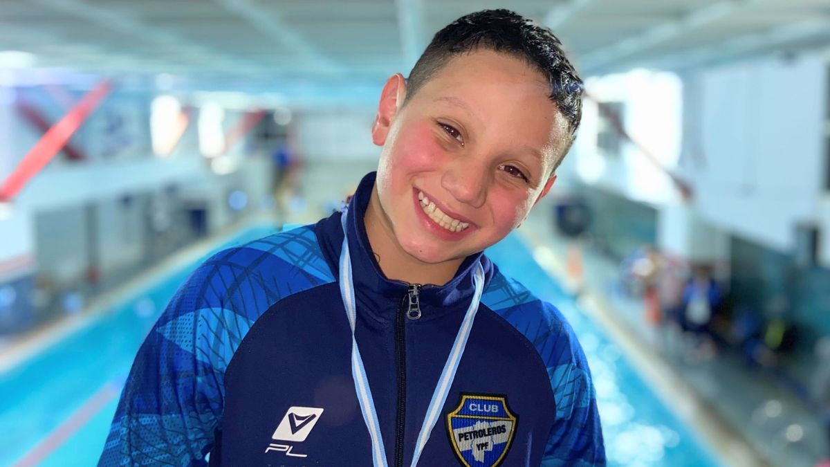 Ramiro Delclaux, el niño mendocino que se metió entre los 8 mejores nadadores de Argentina