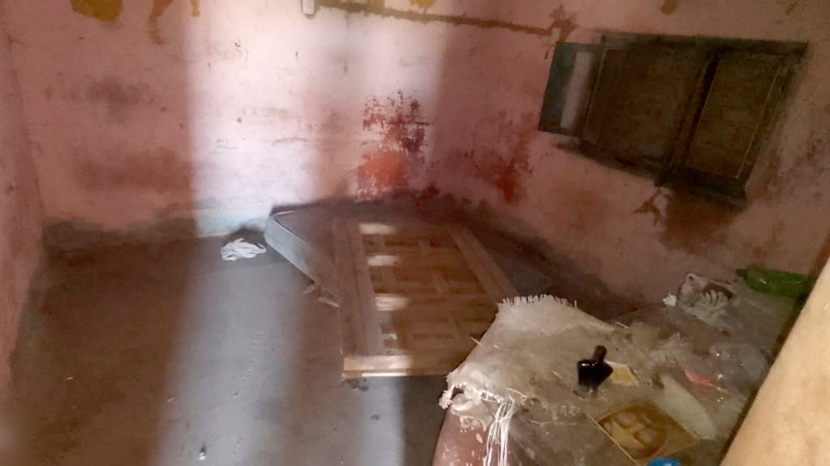 Las 22 personas vivían en condiciones precarias en lugar acondicionado dentro de la finca.