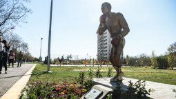 Nicolino tiene su estatua en Capital