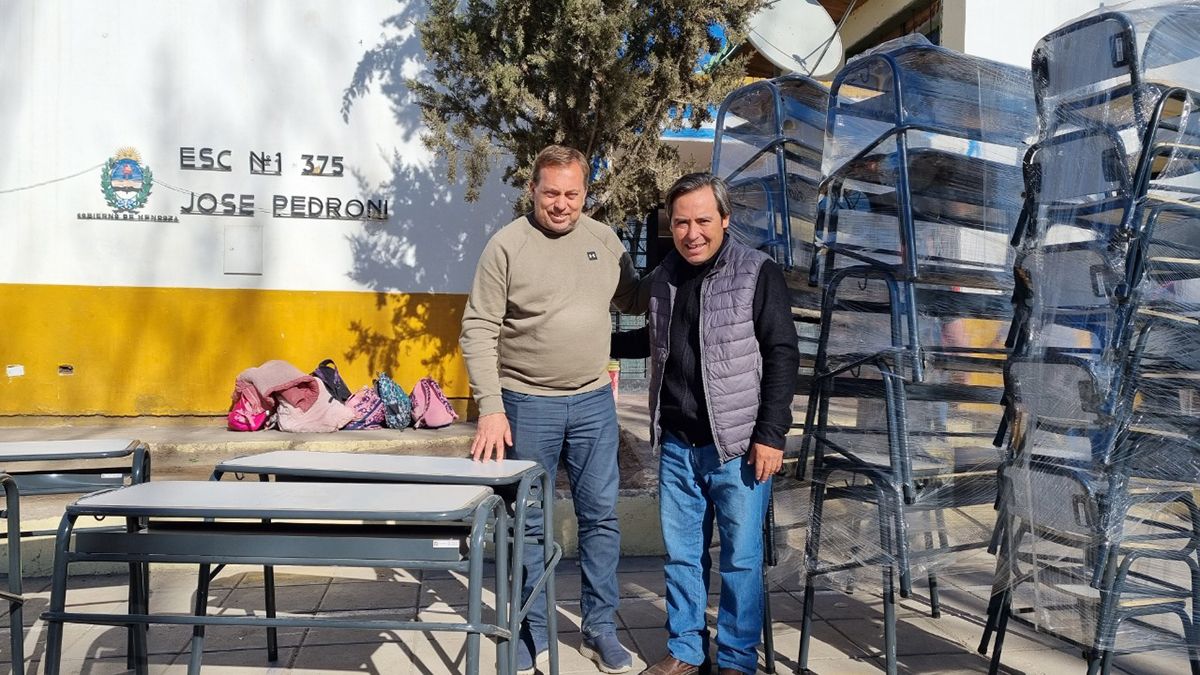 Martín Aveiro recorrió diferentes escuelas primarias y secundarias.