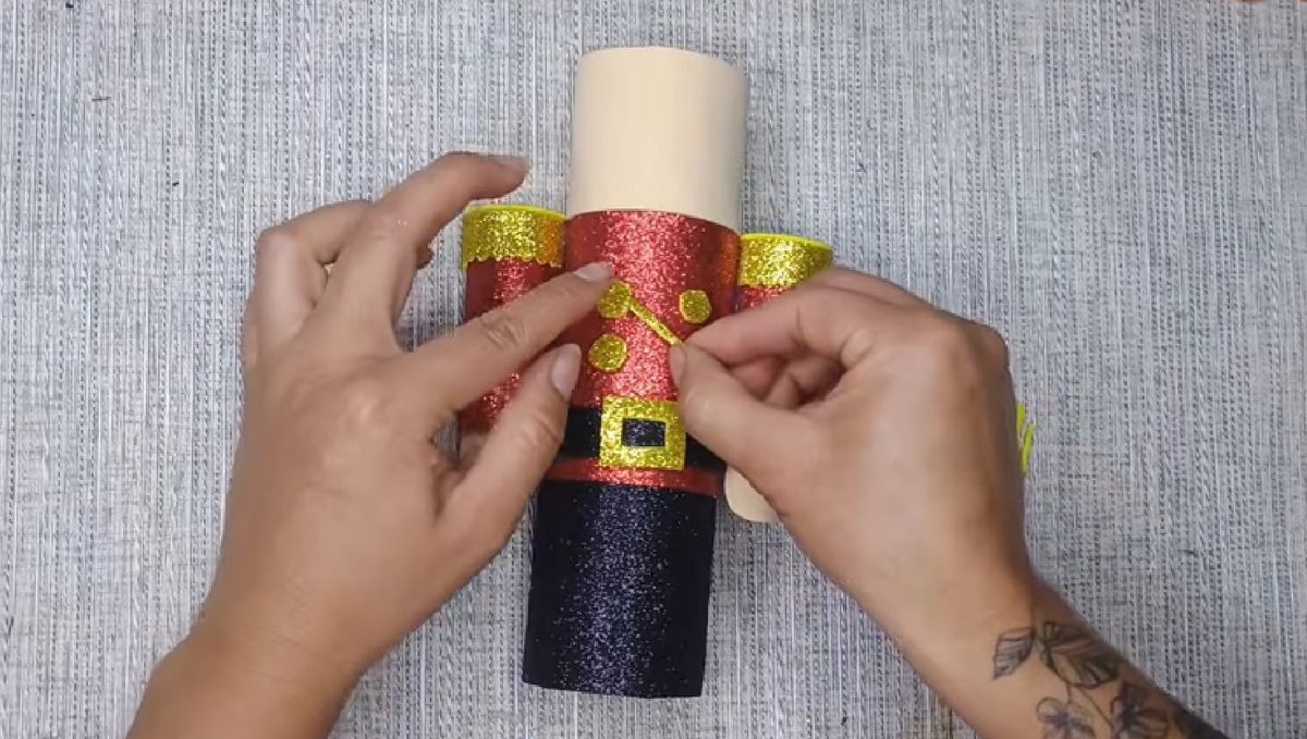 Segu&iacute; este instructivo para tener un elegante cascanueces en Navidad.