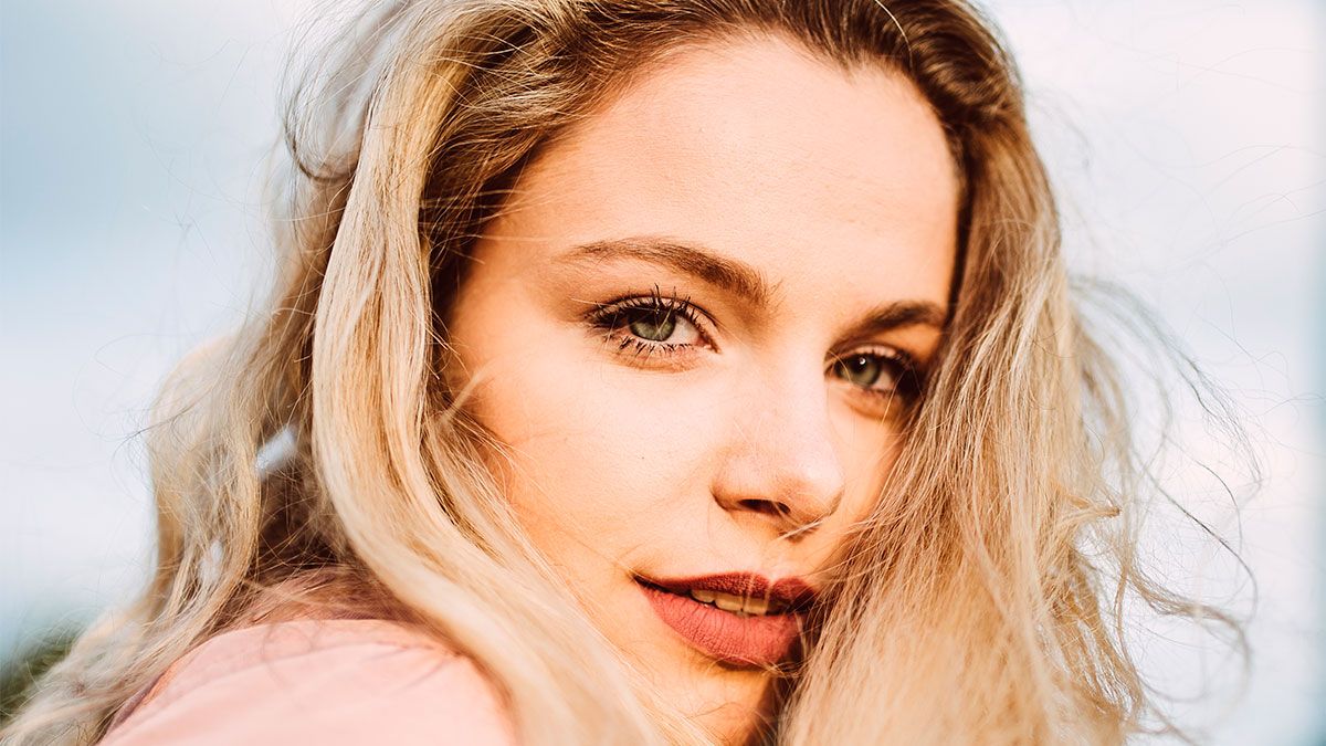 Vanessa Aleksander es una de las protagonistas de esta serie polaca producida por Netflix.