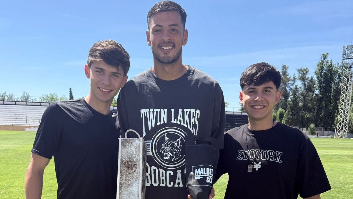 El goleador Nicolás Ferreyra se queda en Gimnasia y Esgrima para jugar en Primera
