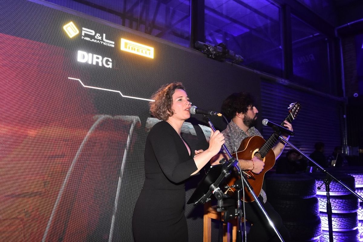 La inauguración contó con un espectáculo artístico, y con muchas sorpresas para quienes estuvieron presentes. La inauguración contó con un espectáculo artístico, y con muchas sorpresas para quienes estuvieron presentes.