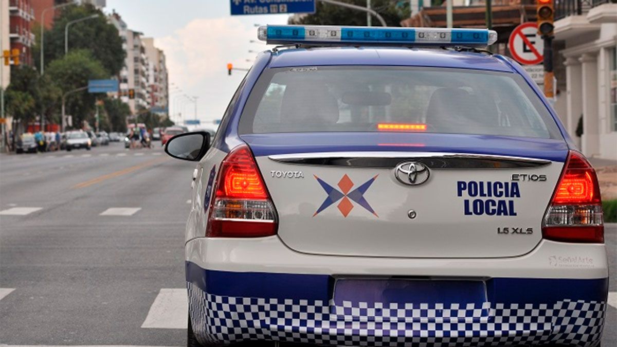 Un remisero de la ciudad balnearia de Villa Gesell permanecía prófugo acusado de tentativa de femicidio.