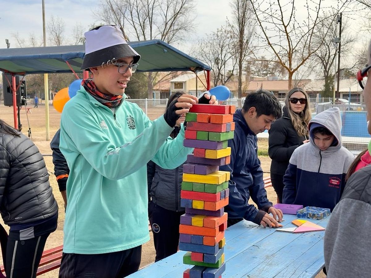 El evento contó con la presencia de jóvenes que pudieron desarrollar diferentes propuestas mediante la inclusión por intermedio de la actividad física.