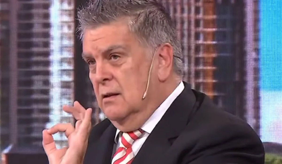 Ventura contra los amigos de Maradona: