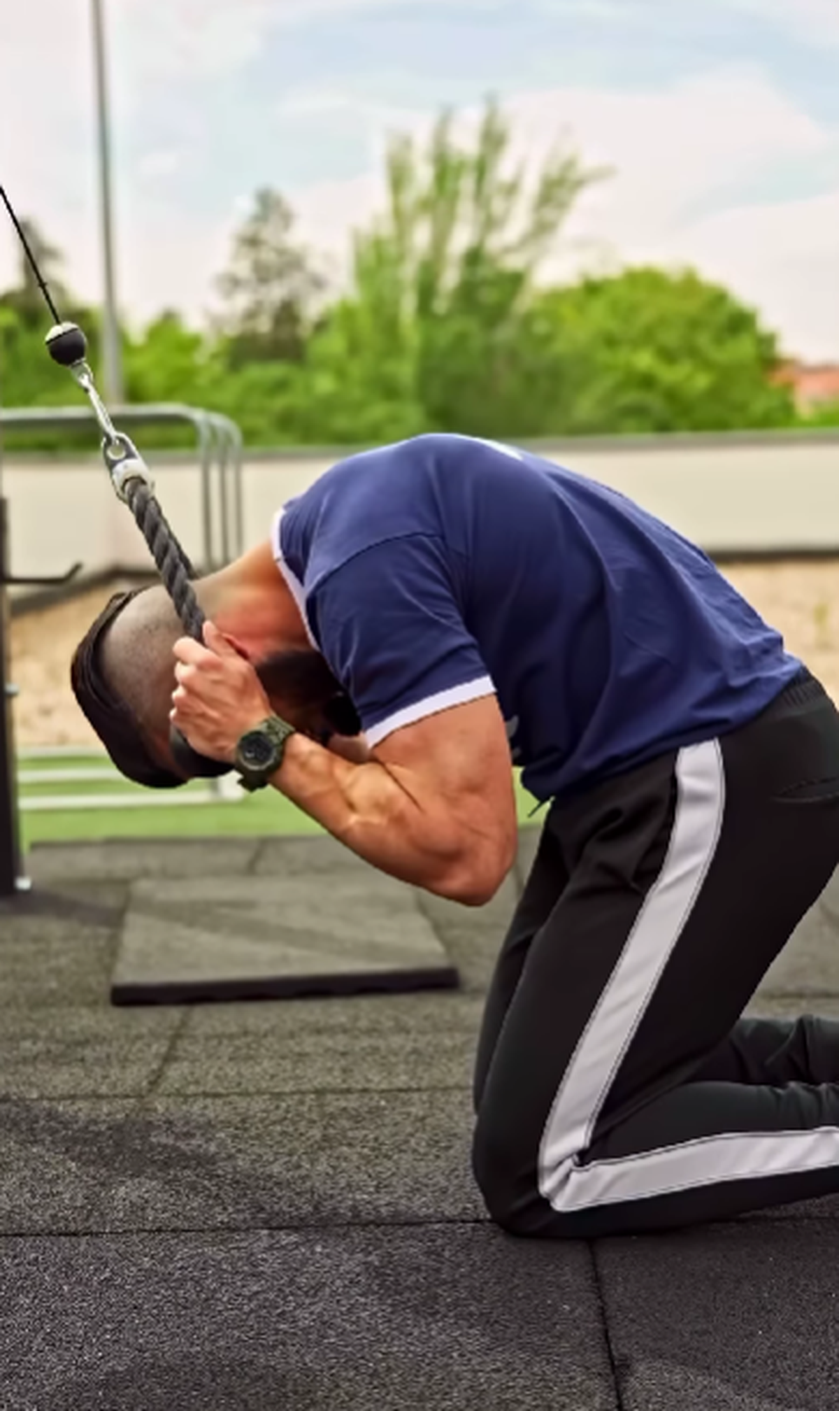 Con este ejercicio tendrás un abdomen de acero. Con este ejercicio tendrás un abdomen de acero.