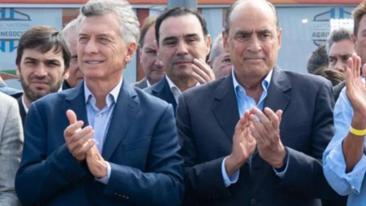 El ex presidente Mauricio Macri y el jefe de Gabinete