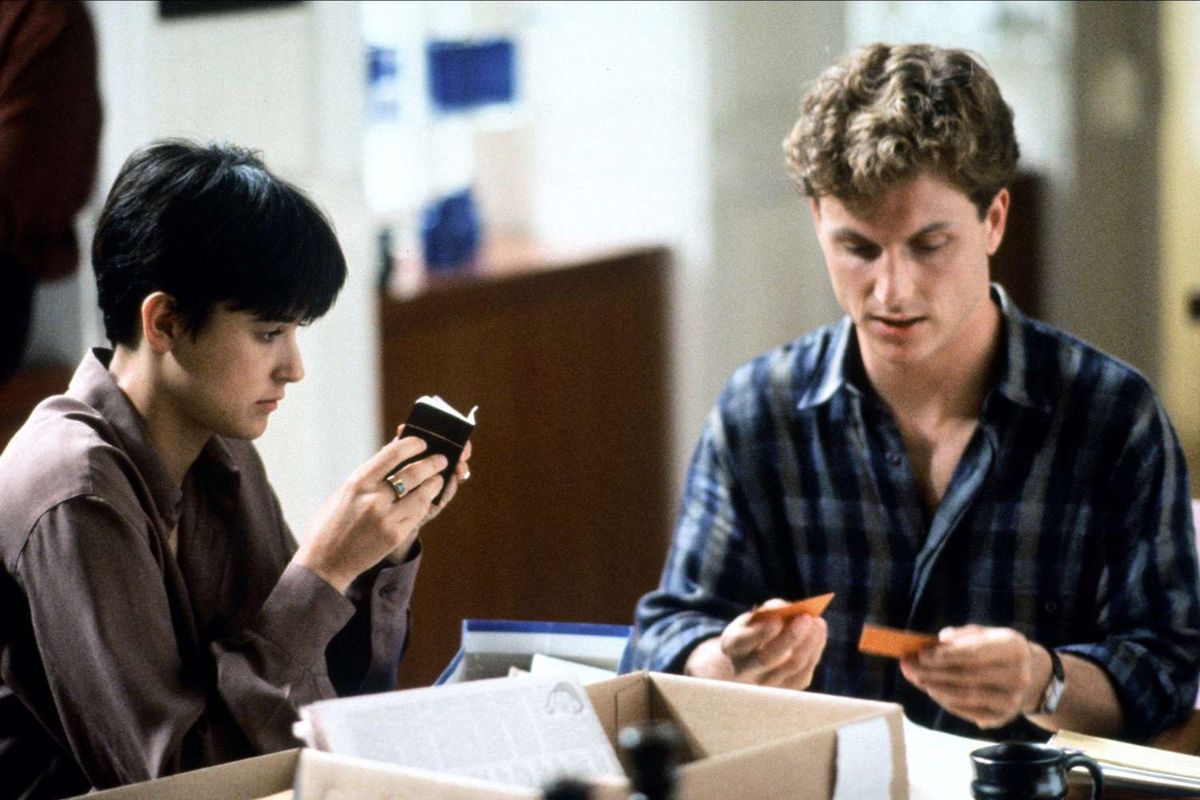 Demi Moore y Tony Goldwyn en la película Ghost. Demi Moore y Tony Goldwyn en la película Ghost.