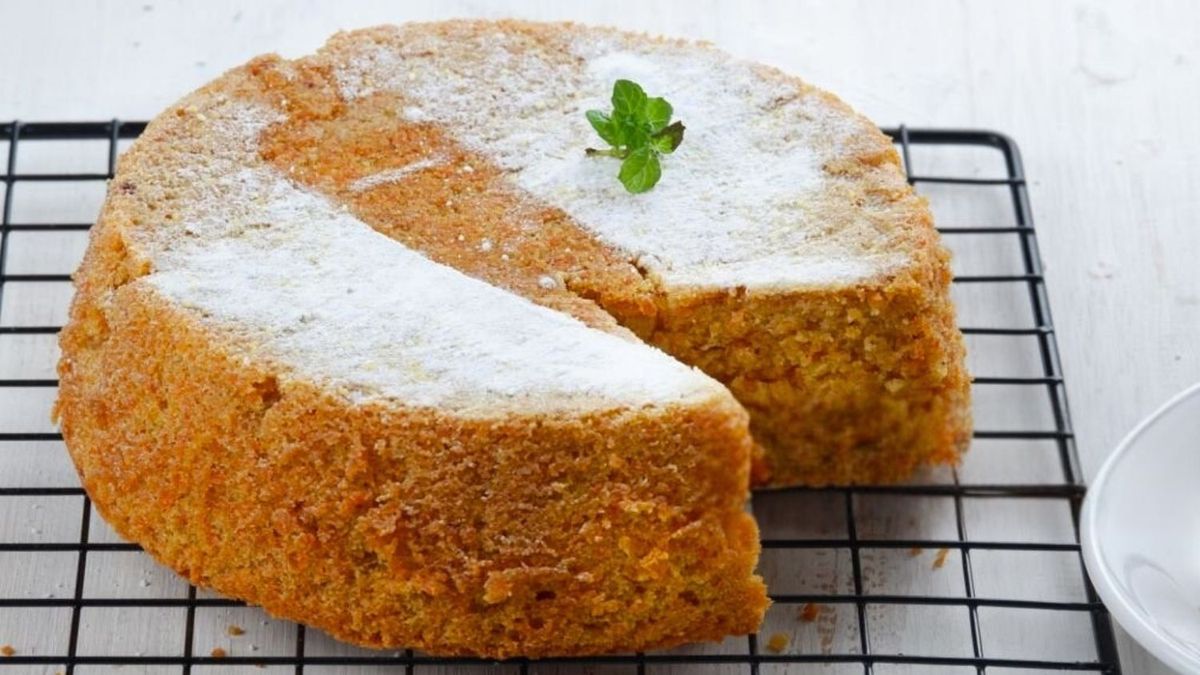 La torta de zanahoria o carrot cake saludable sin gluten ni azúcar es una receta fácil y rápida para el desayuno o la merienda. Foto: iStock. La torta de zanahoria o carrot cake saludable sin gluten ni azúcar es una receta fácil y rápida para el desayuno o la merienda. Foto: iStock.