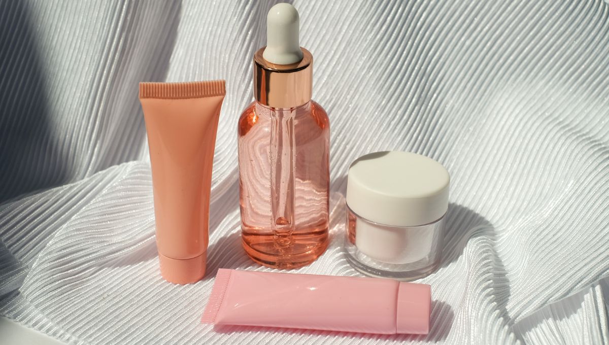 Los envases de los cosméticos pueden reciclarse y aprovecharse para almacenar diversos objetos. Los envases de los cosméticos pueden reciclarse y aprovecharse para almacenar diversos objetos. 