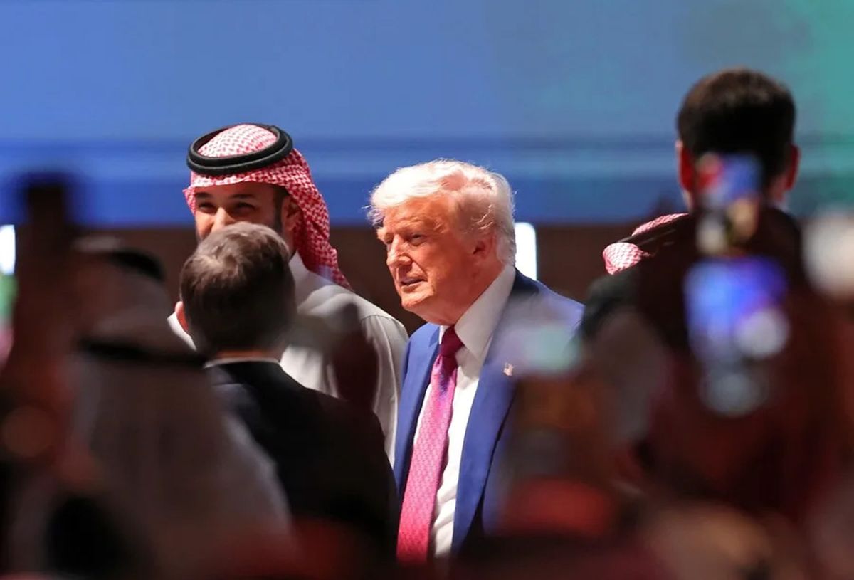 Donald Trump ya visitó Arabia Saudita y ahora se encuentra en Doha, Qatar. Donald Trump ya visitó Arabia Saudita y ahora se encuentra en Doha, Qatar.