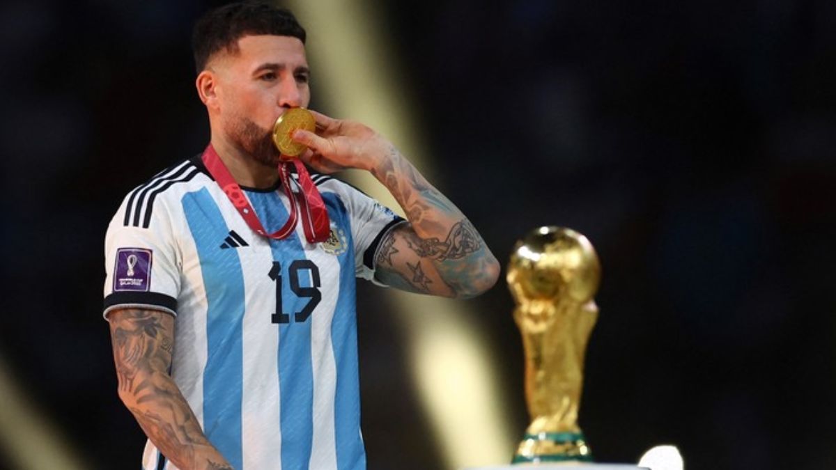Nicolás Otamendi reveló que el cuerpo técnico no lo saludó por su cumpleaños. 