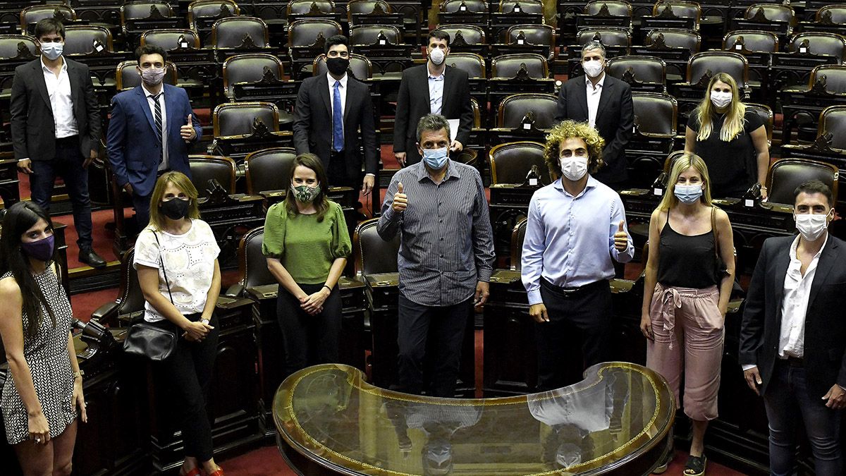 DSergio Massa recibió a integrantes d ela UIA joven.