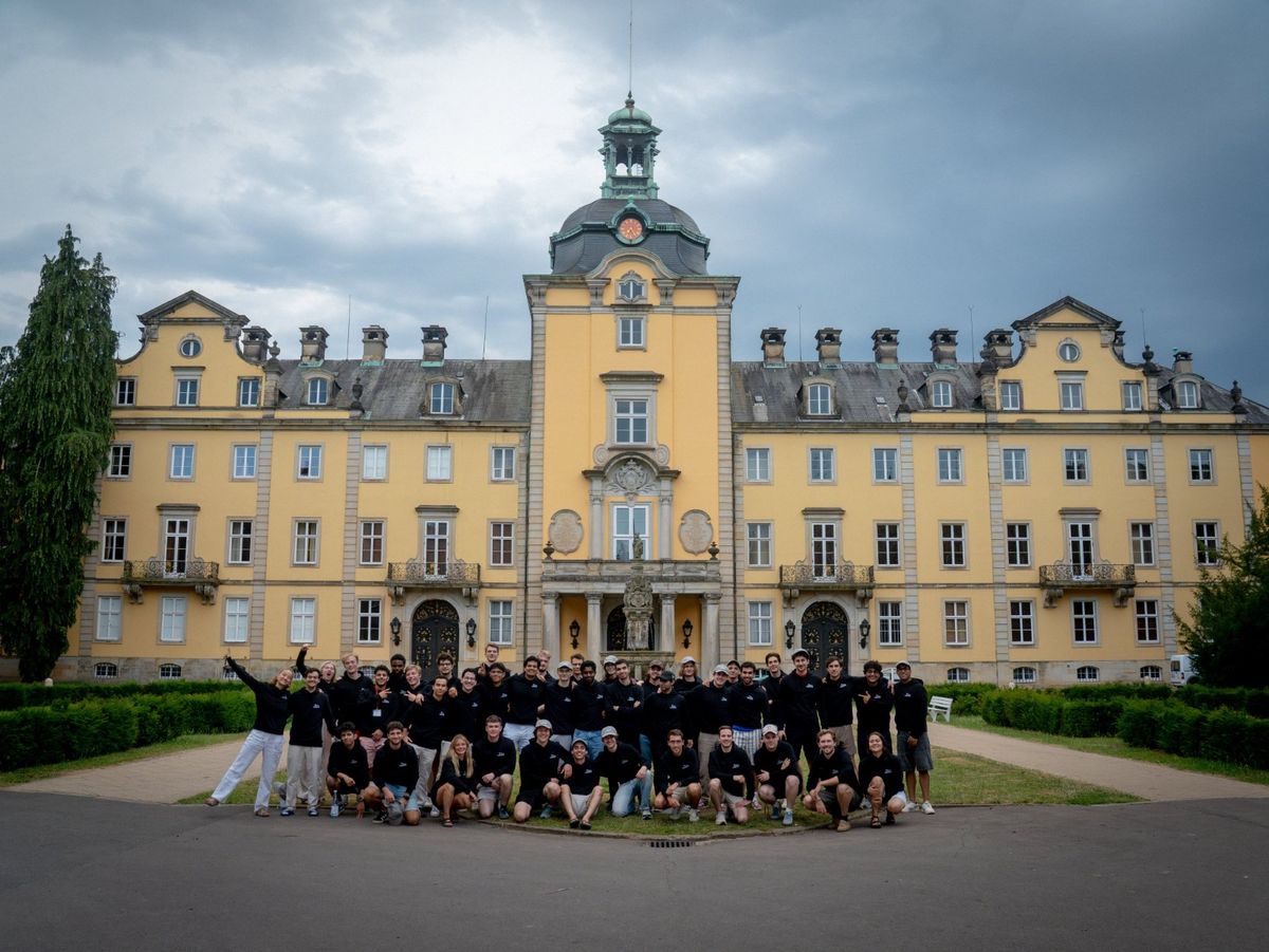 En un castillo de Alemania se desarrolló la competencia de mejores fundadores de startups. De unos 2.000 fueron seleccionados 40 y Bruno llegó a la final en Silicon Valley. En un castillo de Alemania se desarrolló la competencia de mejores fundadores de startups. De unos 2.000 fueron seleccionados 40 y Bruno llegó a la final en Silicon Valley.