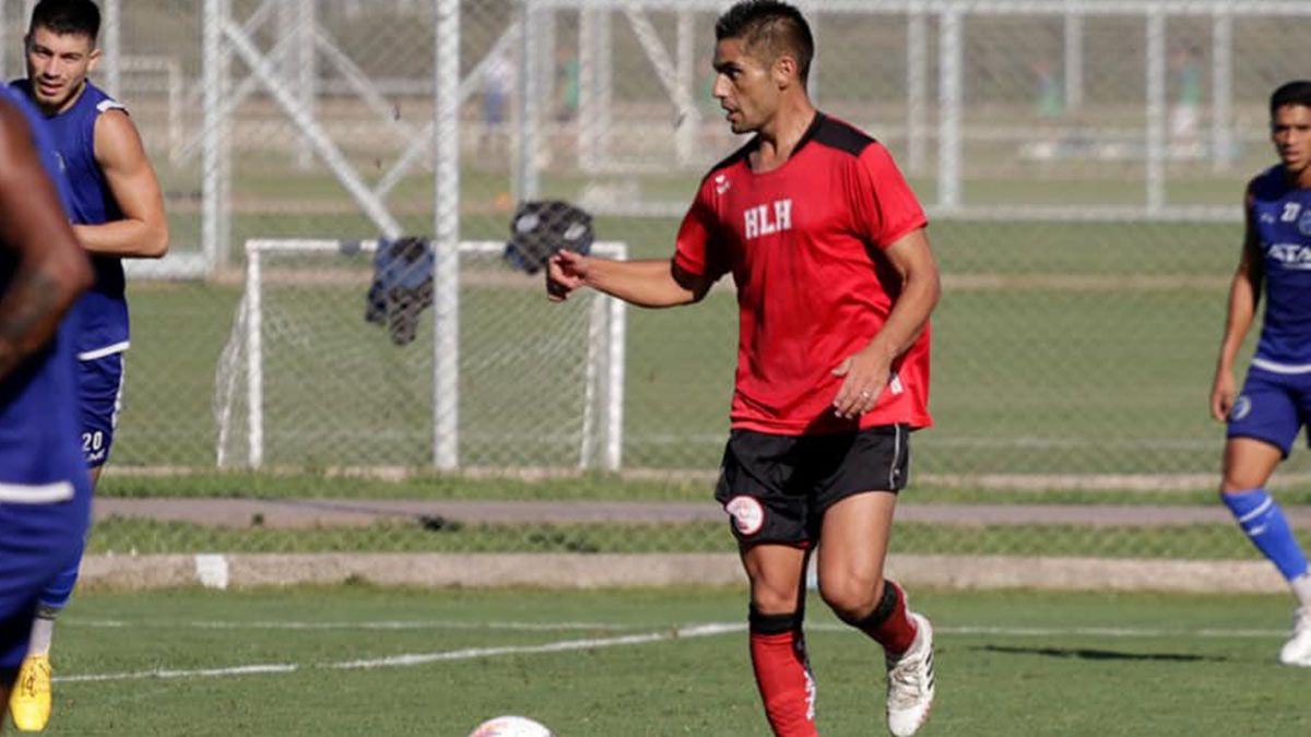 El volante de Huracán Las Heras Luis Daher.