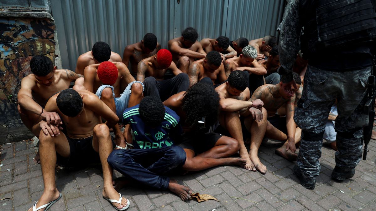 Detenidos en Río de Janeiro tras el sangriento operativo contra el Comando Vermelho. Detenidos en Río de Janeiro tras el sangriento operativo contra el Comando Vermelho.