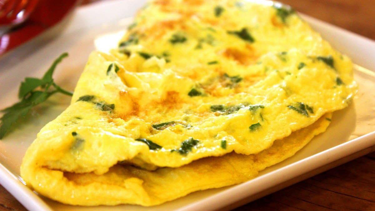 La tortilla francesa u omelette es una receta simple y saludable que conquist&oacute; cocinas en todo el mundo.