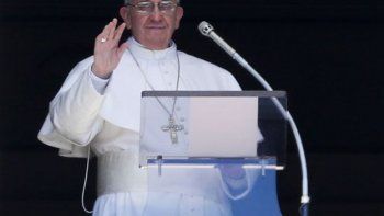 El Papa pidió combatir el desempleo y dijo que la sociedad que no da oportunidad de trabajo es injusta