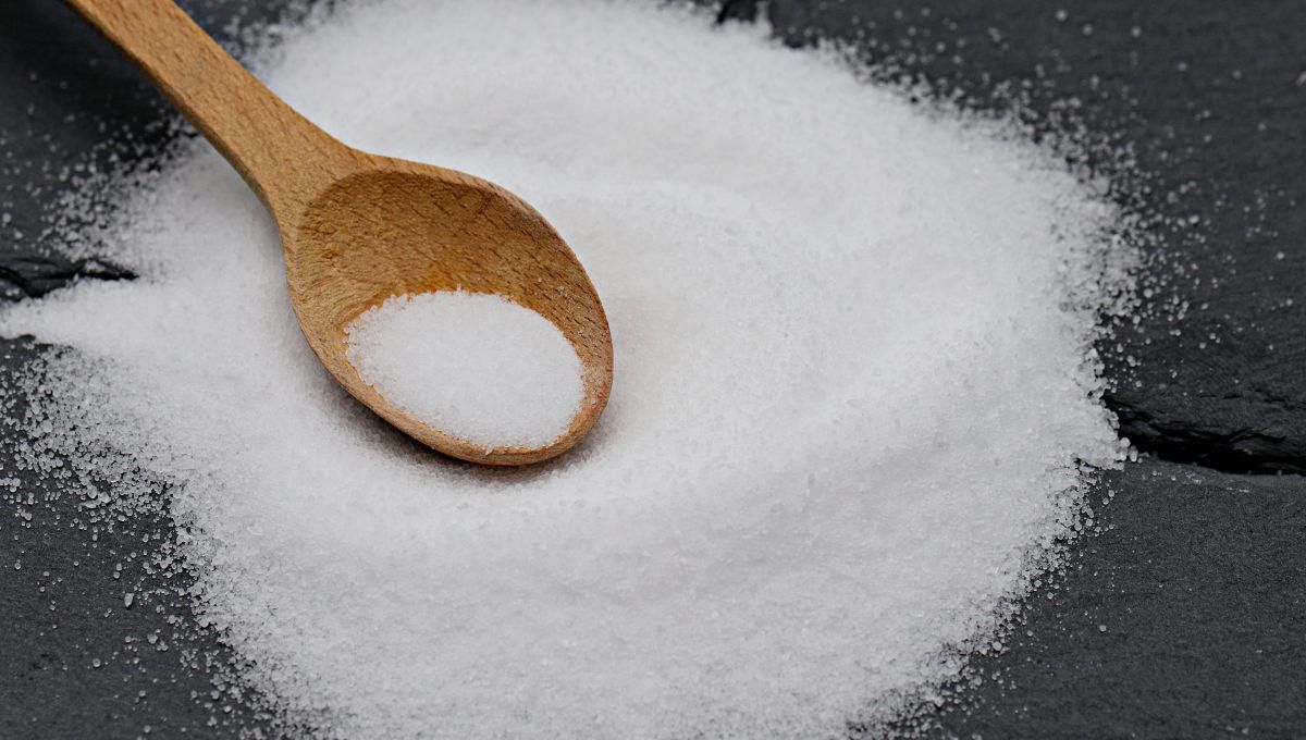 El azúcar ayuda a exfoliar el cuero cabelludo, pero no debe usarse todos los días. El azúcar ayuda a exfoliar el cuero cabelludo, pero no debe usarse todos los días.