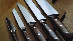 Secreto de chefs: el truco casero para tener tus cuchillos siempre afilados