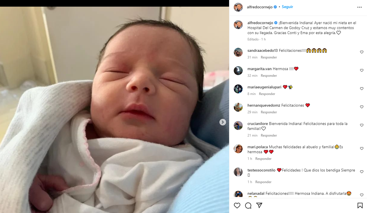 Al posteo, Alfredo Cornejo lo acompañó con dos fotos de su reciente nacida nieta.