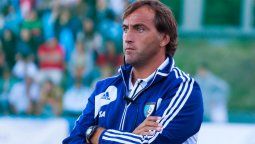 Chapa  Retegui dio una nómina de 20 jugadores para la gira por España