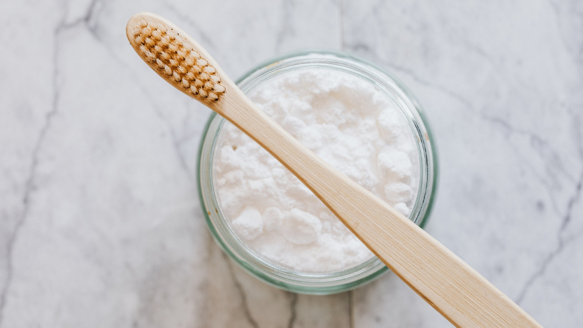 Este sencillo truco casero te ayudará a blanquear tus dientes. Este sencillo truco casero te ayudará a blanquear tus dientes.