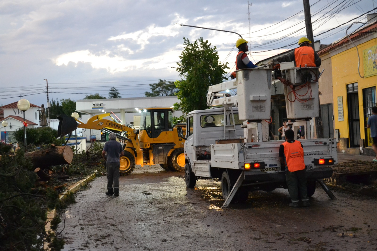 Las primeras maniobras de despeje de la zona urbana.