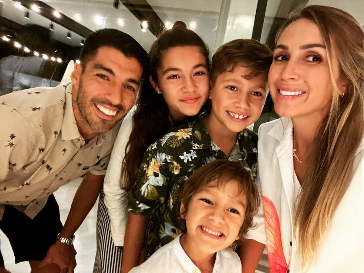 Luis Suárez contó la reacción de su familia sobre la noticia de su retiro de la Selección de Uruguay. Luis Suárez contó la reacción de su familia sobre la noticia de su retiro de la Selección de Uruguay. 