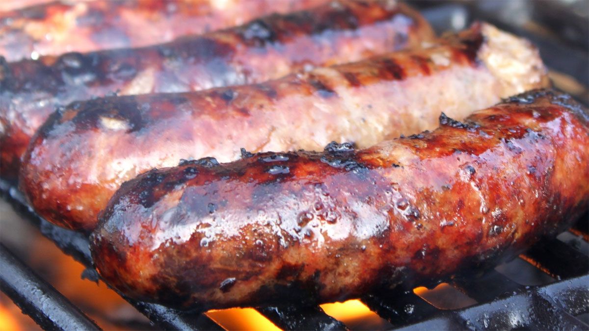 Cocinar el chorizo en el asado, tiene sus secretos.