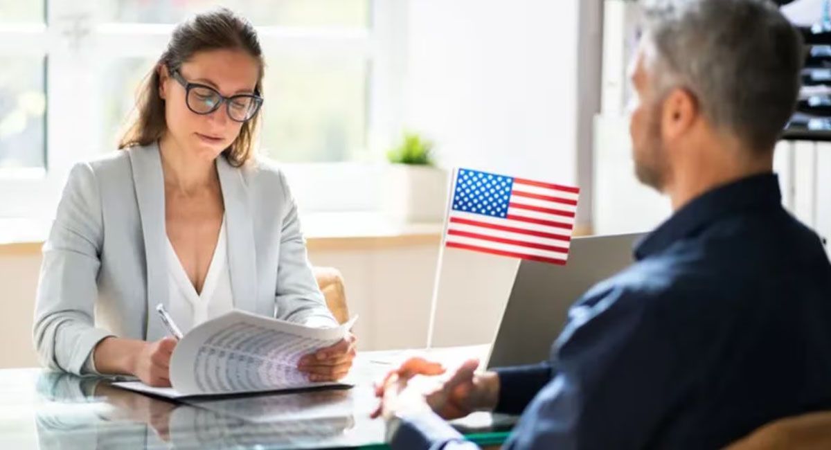 Las autoridades estadounidenses recomiendan a aquellas personas que quieran viajar a fin de año realizar la gestión con tiempo. Las autoridades estadounidenses recomiendan a aquellas personas que quieran viajar a fin de año realizar la gestión con tiempo.