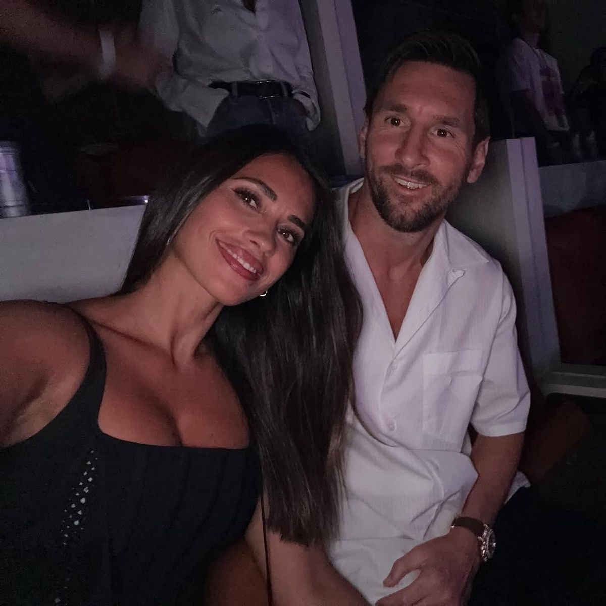 Lionel Messi y Antonela Roccuzzo en el recital de Coldplay.&nbsp;