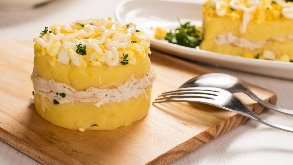 Recetas: sigue los pasos para hacer una Causa limeña, el pastel de Perú con papas y pollo. Foto: gentileza unileversolutions.