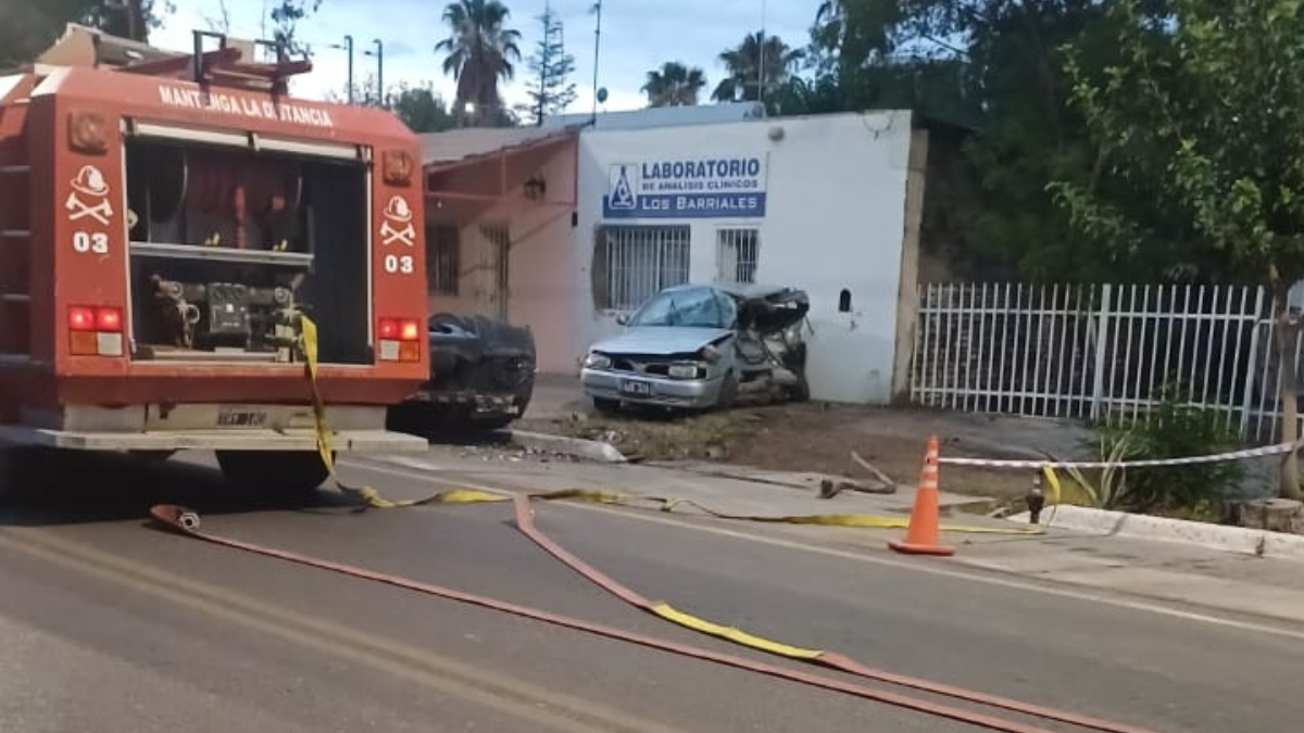 El camión que estaba estacionado en su domicilio sobre el margen norte de la ruta.