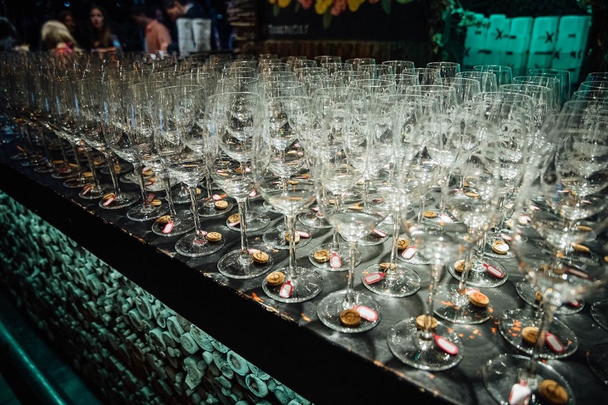 La feria más prestigiosa de la región vuelve con su 9ª edición. La feria más prestigiosa de la región vuelve con su 9ª edición.