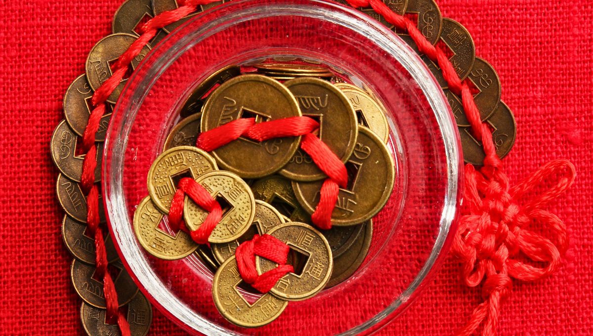 El amuleto para este s&aacute;bado son las monedas chinas de la suerte.