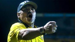 Se resolvió el futuro de Maradona como DT