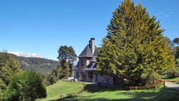 El imponente paisaje que envuelve a El Messidor, el castillo prohibido de Villa La Angostura. Foto: Turismo Neuquén