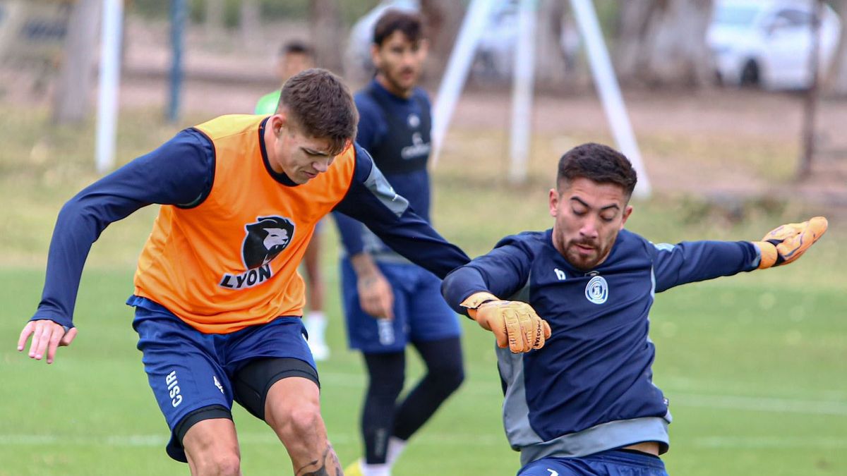 Independiente Rivadavia entrenó este jueves en la Ciudad Deportiva. Independiente Rivadavia entrenó este jueves en la Ciudad Deportiva.