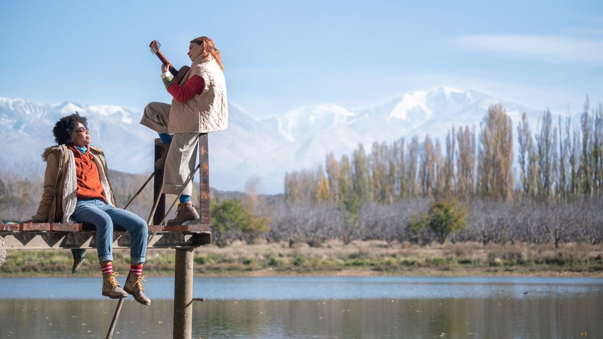 El paisaje de Tupungato, con la cordillera detrás, invita a conocer los rincones del Valle de Uco. El paisaje de Tupungato, con la cordillera detrás, invita a conocer los rincones del Valle de Uco.