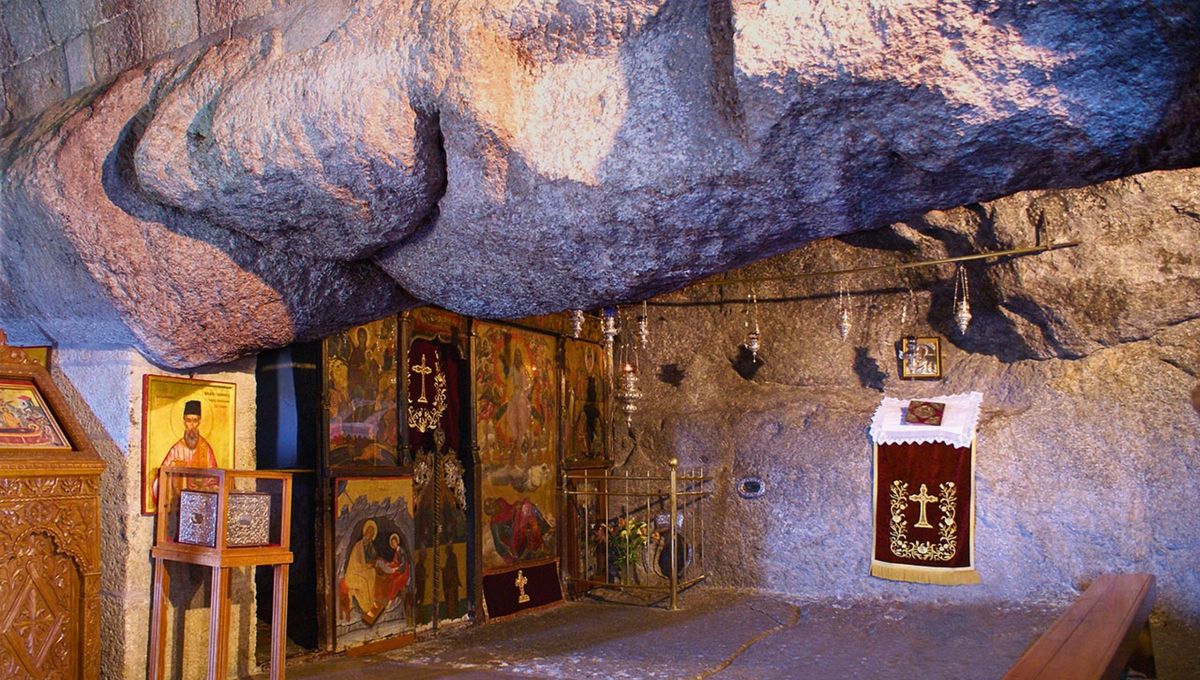 La cueva con mayor importancia histórica del mundo: allí se escribió el Evangelio y Apocalipsis