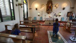 Sólo pueden ingresar 10 personas a las iglesias y los templos religiosos