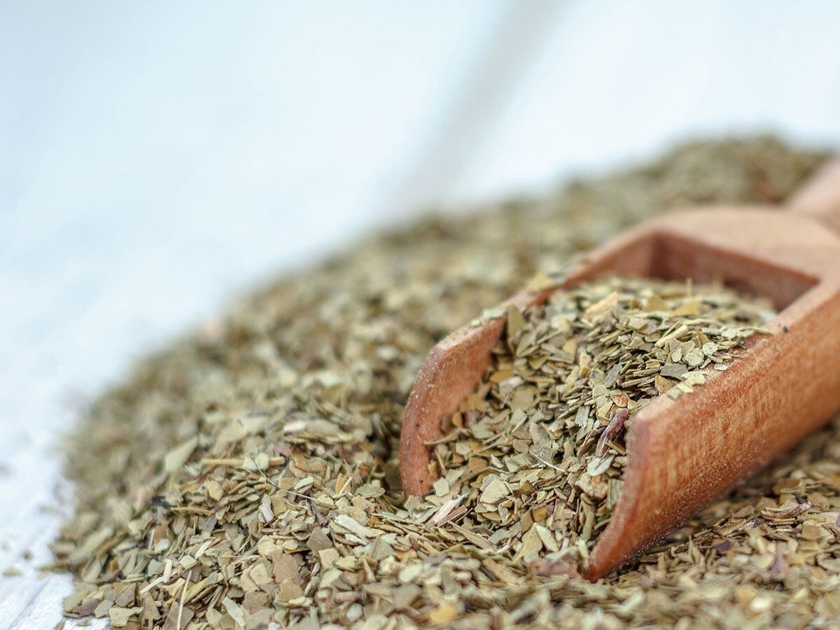 Mezclar orégano con yerba mate: por qué recomiendan hacerlo y para que sirve Mezclar orégano con yerba mate: por qué recomiendan hacerlo y para que sirve