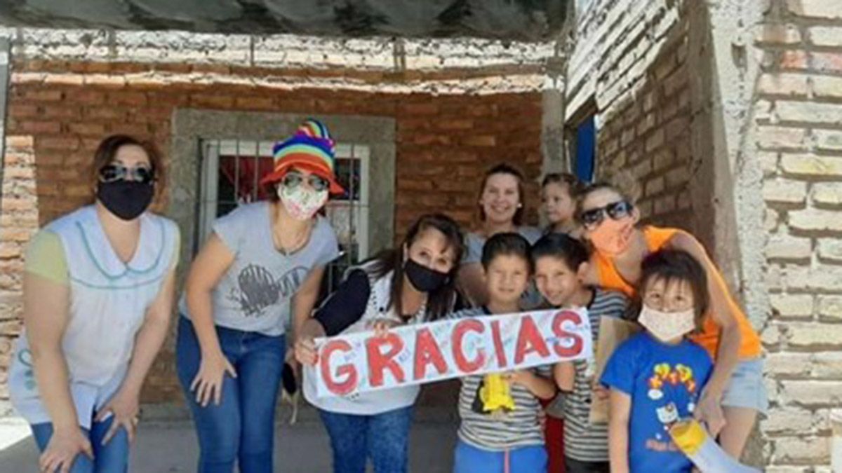 La emoción de los alumnos al ser visitados por sus maestras