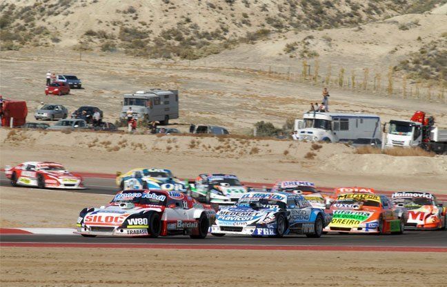 Altuna ganó una atractiva final del Turismo Carretera en Trelew