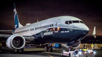 El mundo prohíbe el uso de los Boeing 737 MAX, pero Estados Unidos se resiste