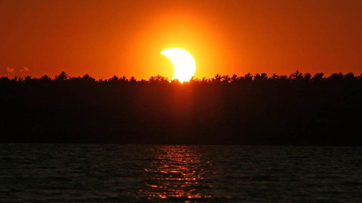 El Eclipse solar será parcial y se verá en toda la Argentina, especialmente en Ushuaia.